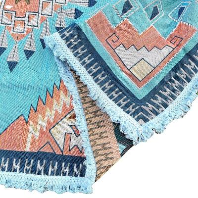 China Custom BSCI Newest Fashion Tapestry Woven Throw Blankets Prefer For Picnic Yarn Dyed Throw for sale