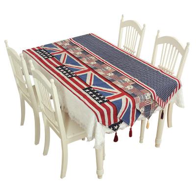 China Beautiful jacquard design woven red and navy blue table runners for sale for sale