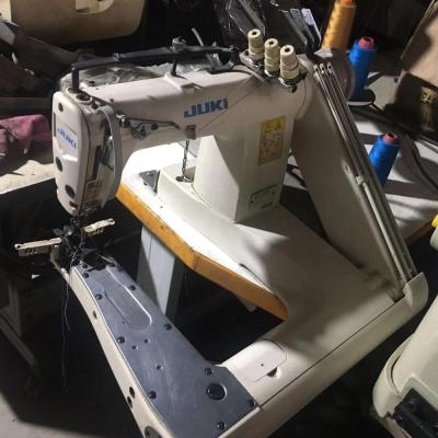 China Garment shops used JUKI-1261 feed-to-arm 2 needle chainstitch sewing machine for thick material for sale