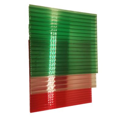 China Lightweight Multi-wall Protection Crystal Polycarbonate Hollow Sheet For UV Greenhouse for sale