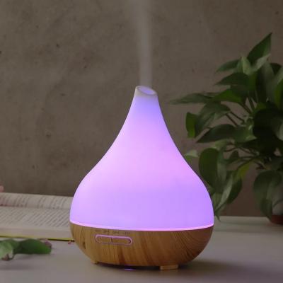 China 400 ml capaciteit Mini Aroma Olie Diffuser Houten Aromatherapie Machine Stil Afstandsbediening Aroma Diffuser met LED-licht Te koop