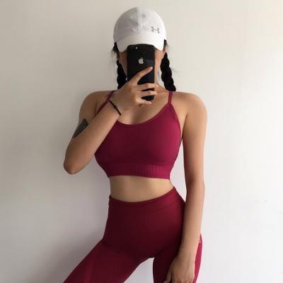 China Ropa del entrenamiento de las mujeres respirables, sujetador elegante y polainas de los deportes de la ropa de la yoga fijados en venta