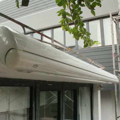 China Full Houses Cassette Aluminum Sliding Retractable Awning for sale