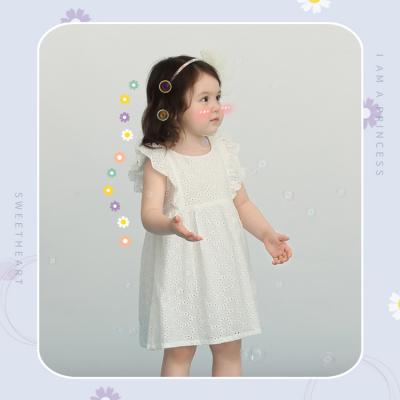 China Hot Selling White Thin Breathable A Line Cotton Baby Dress 1 Year Old Baby Dress for sale