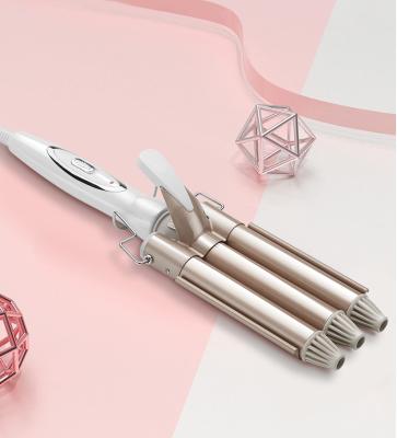 China Ceramic Perm Splint Titanium Automatic Ceramic Hair Curler 3 Barrels Large Hesitate Hair Crimper Adjustable Curling Iron Hair Curlers 22mm for sale