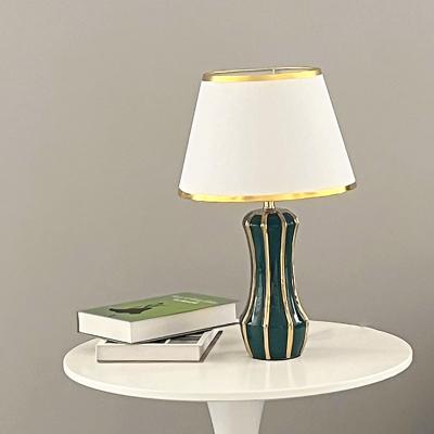 China European North American Style Ceramic Modern Porch Lamp Bedside Table Lamp Green Gold Farmhouse Style Decorative Table Lamp Living Room for sale