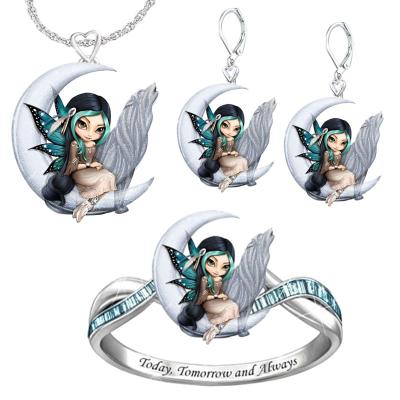 China Cute Moon Pendant Necklace Angel Girl Necklace Cartoon Fashion Jewelry Moon Animal Necklace for sale