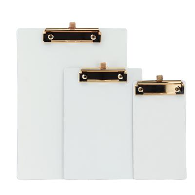 China vigorous & Eco-friendly A5 A4 Clipboard Gold Metal Mini Plastic PP Clip Foam Single Clipboard With Pen Holder zu verkaufen