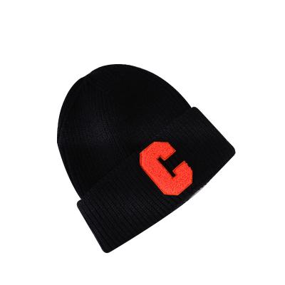 China 2021 high quality wholesale COMMON new winter letter beanie hat knit hat wool hat for sale