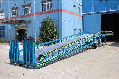 China 8 Ton Mobile Dock Leveler Yard-Laden-Rampen, die Gebrauch an nicht laden, existieren örtlich festgelegte Dock-Plattform zu verkaufen