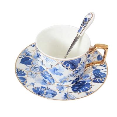 China Fashion Leaf Figure 3PCS Bone China Turkey Coffee Cup Viable Classic Saucer Set Home Courtyard Coffee Mug Mark Tea Cup Set Ceramic Wholes for sale