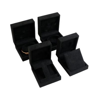 China Wholesale high quality handmade faux suede box faux jewelry packaging fanxi factory necklace earrings pendant box for sale