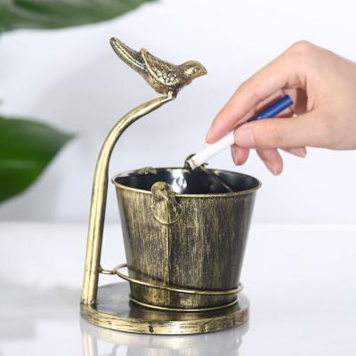 China Creative retro durable metal cigar ashtray bucket the head home outdoor decorative deer faucet bird chicken feet bar sahtray for sale