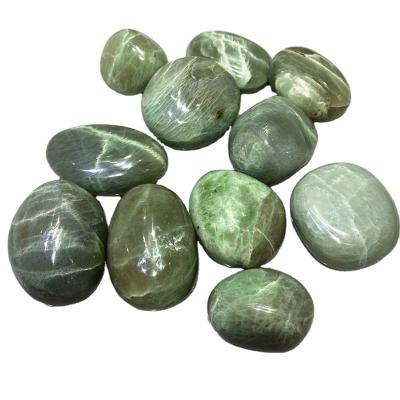 China Europe Wholesale Semi Precious Healing Stone Folk Crafts Healing Moom Green Stone Garnierite Palm Crystal Stone for sale