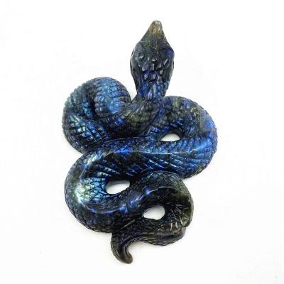 China Europe High Quality Natural Gemstone Animal Gemstone Folk Crystal Carving Crafts Healing Labradorite Crystal Snake for sale