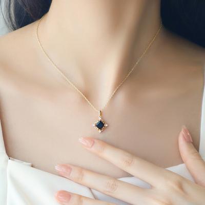 China 925 FASHIONABLE Sterling Silver Necklace 18k Gold Plated Diamond Square Black Agate Pendant Clavicle Chain Necklace For Women for sale