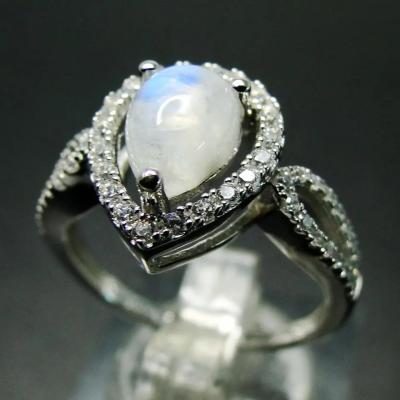 Cina Impegno Diamond Rings 925 Sterling Silver di Moonstone dell'arcobaleno in vendita