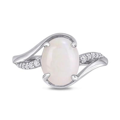 Cina Opale ovale e 1/15 di CT. T.W. Diamond Bypass Split Shank Ring in Sterling Silver in vendita