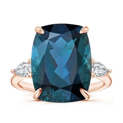 China De Blauw Gediplomeerde Topaas en Diamond Cocktail Engagement Ring Jewelry van soireelonden Te koop