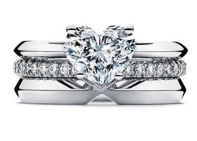 Cina il cuore dell'oro bianco 14K ha modellato il ODM dell'OEM di Diamond Engagement Ring 0.6ct in vendita