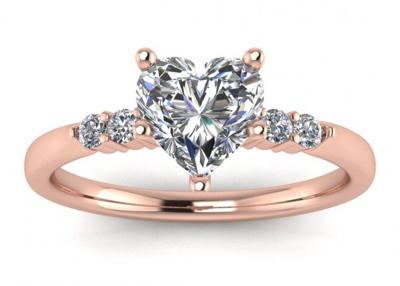 Cina dimensione del diamante 6MM di Ring Heart Shape With Lab dell'argento di 0.8ct 9K in vendita