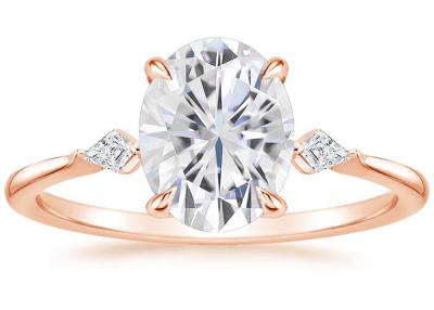 China diâmetro OV7×9mm 2.1ct dos anéis de 10K Rose Gold Oval Moissanite Engagement à venda