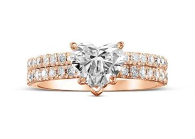 Cina Il ODM 18k Rose Gold Diamond Ring Heart ha tagliato con la banda di corrispondenza 2.75CT in vendita