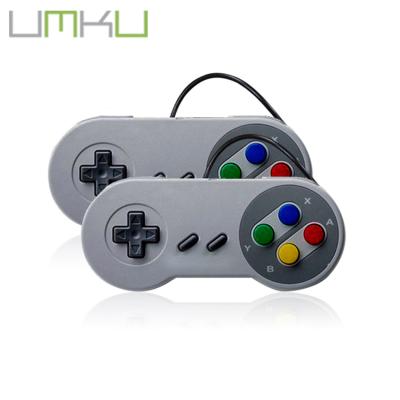 China Classic Mini Game Consoles Build 621 TV Video Game With Dual Controllers 22.6x17x7.5CM for sale