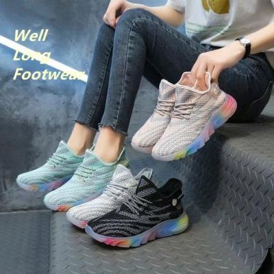 China Cushioning Running Fitness Walking Shoes Men Fly To Knit Running Sports Shoes for sale