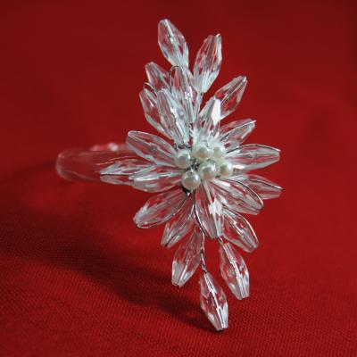 China Viable acrylic flower napkin ring wedding with high quality qn19103101 for sale