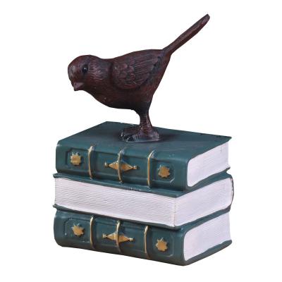 China Resin Bookends Retro Bird Decorative Ornaments Handmade Modern Creative European Crafts Library for sale