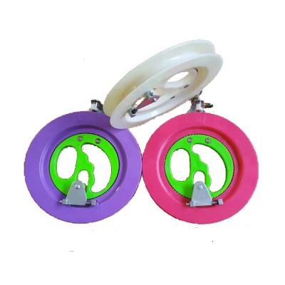 China Kite Tool Wholesale Tool Hand Wheel Flying ABS Twirl Kite With String for sale