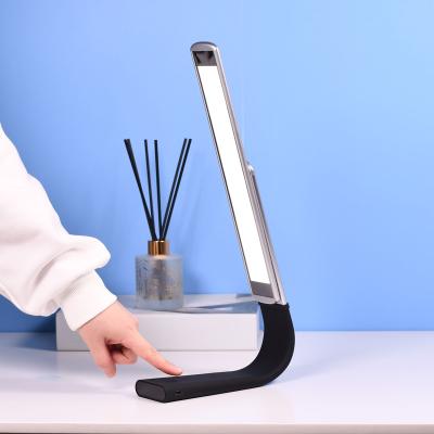 China Amazon BACI Modern High Quality Eye Protection Reading Desk Led Table Study Lamps for sale