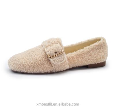 China Winter Style Light Warm Lamb Wool Top Selling Women's White Loafer Casual Shoes For Women for sale