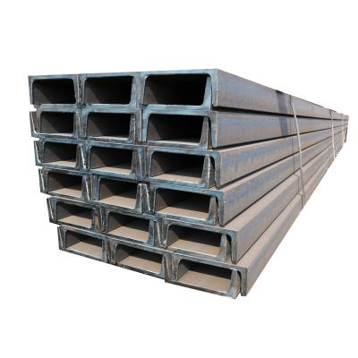 China Stainless Galvanized Steel C U Channel Profile S235 Q235 12m en venta