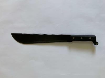 China ODM Saw Tooth Black Blade Spring Steel Machete 20in Plastic Handle for sale