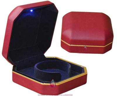 China Jewelry Packaging Wedding Gift Box Metal Velvet Bangle Jewelry Box For Bangle for sale