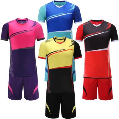 China Soccer Tops Football Jersey Suits 18-25 Season Casual Regular Training Suits For Men for sale