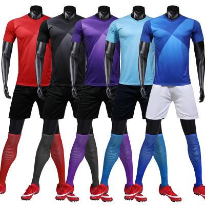 China 2019 Men Soccer Sets Polyester Good Quality Soccer Uniform Football Shirt Pant With Pockets for sale