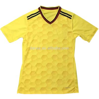 China Poliéster de secado rápido del jersey de fútbol de la última de Colombia manga del cortocircuito hecho en China en venta