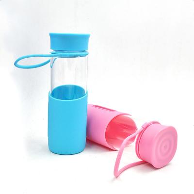 China BPA Stocked Borosilicate Glass Water Bottle Custom Logo Free With Silicone Sleeve for sale