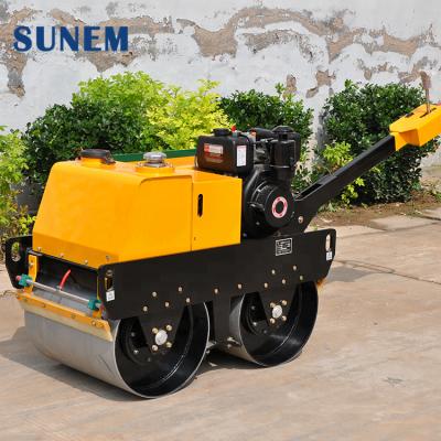 China Farms Vibrating Walk Behind Small Mini Hand Push Compactor Vibratory Road Roller for sale