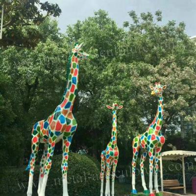 China El animal económico de la fibra de vidrio esculpe la forma de la jirafa para la decoración del parque zoológico en venta