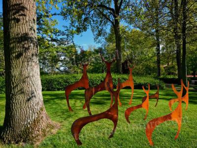 China Abstract Art Deer Sculpture Rust Corten Steel Sculpture As Outdoor Decoration for sale