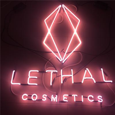 China La tienda Logo Custom Neon Sign Glass de los cosméticos hizo letras de canal de neón rosadas en venta