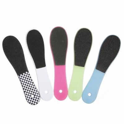 China Foot Care Files Pedicure Foot File Rasp Pedicure File and Callus Remover Plastic Handle Disposable Foot File for sale