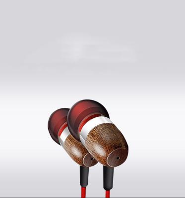 China Perfect Wired Sound 2021 Hot Selling New Sports Earphone Fashionable Luxury Earphone for sale