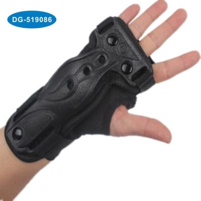 China Adjustable Dumbbell Weight Lifting Reinforced Hand Wrist Support of Cycling and Outdoor Activities for sale