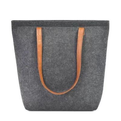 China PORTABLE high quality single shoulder felt shopping tote bag with customized logo printing and reuse for direct sales by manufacturers for sale