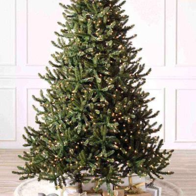 China Factory Price 4.92ft 5.9ft Cheap High Quality 6.89ft Outdoor Metal PVC Hinged Artificial Christmas Trees for sale